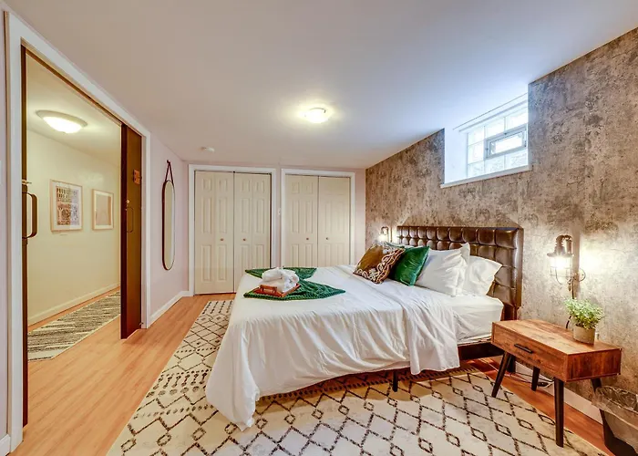 Apartment Couple's Retreat ~ 2 Mi To Downtown! *